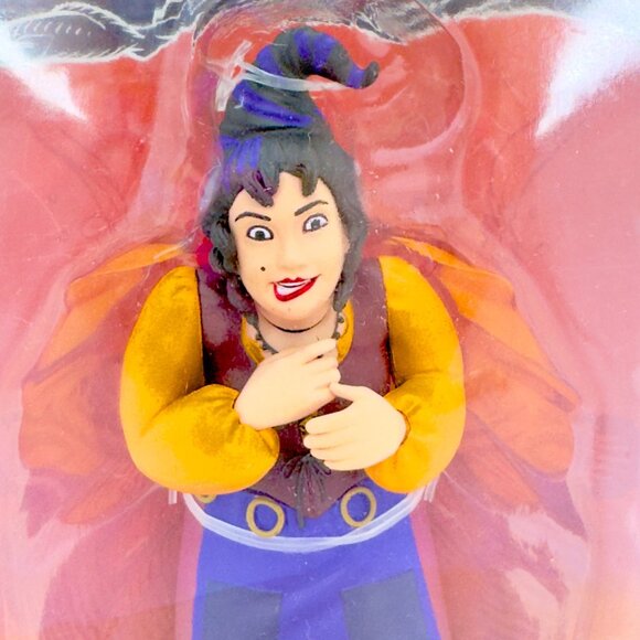 Disney Hocus Pocus Mary Sanderson Witch 6" Toony Terrors Action Figure NEW! - Picture 9 of 10